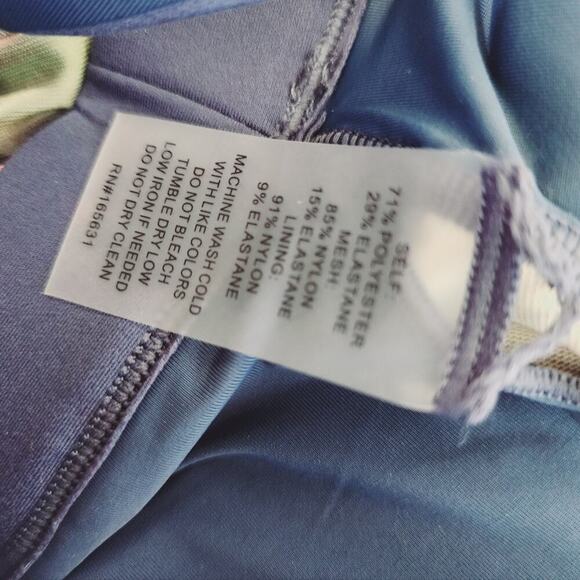 JOHNNY WAS CALME SET ACTIVEWEAR COLOR BLOCK  SIZE SMALL - Picture 4 of 11